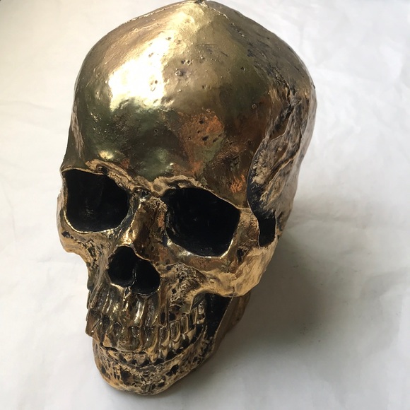 Gold & Black skull decor - Picture 2 of 8